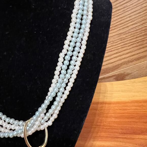 Vintage Necklace Layered Strand Faux Pearls White Light Blue Gold Tone Clasp MCM - Picture 6 of 6